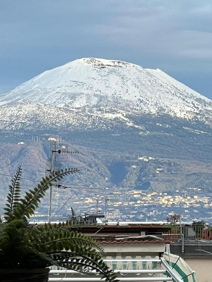 Vesuvio Apartment Napoli Esterno foto